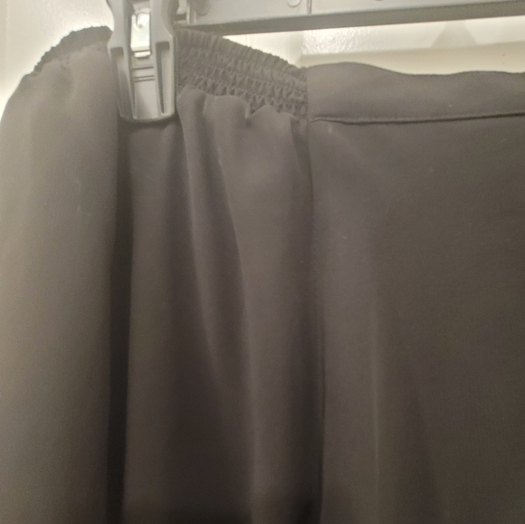 Clothing - Picture 2 of 4